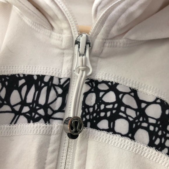 Lululemon Jacket - Picture 9 of 13